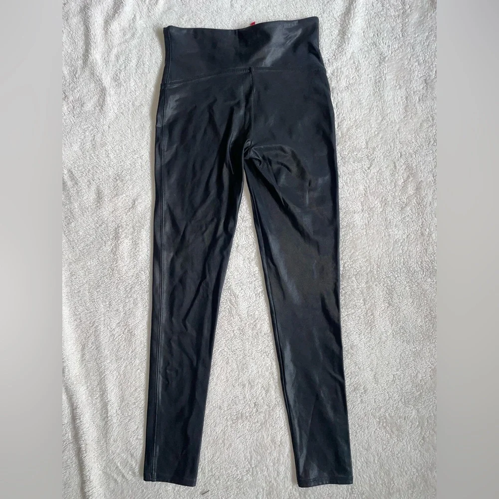 Spanx Faux Leather Leggings Size Medium - Picture 4 of 9
